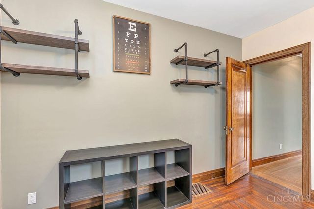 4022 Walter Avenue, Cincinnati, OH 45211
