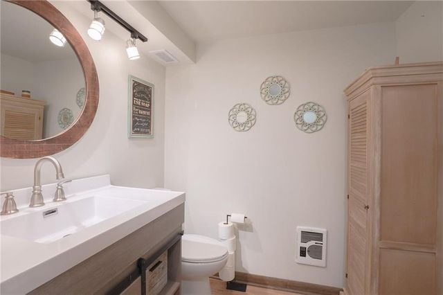 2819 Clark Place, Eau Claire, WI 54701