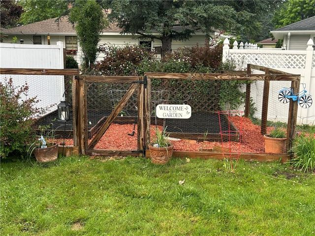 2819 Clark Place, Eau Claire, WI 54701