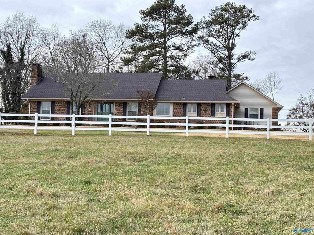30882 Highway 72, Hollywood, AL 35752