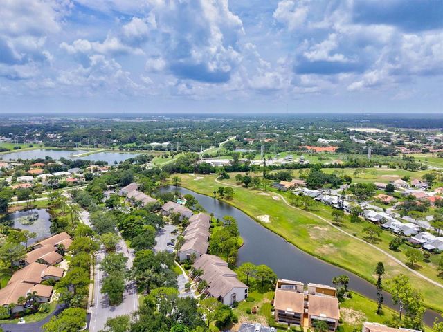 3053 TAYWOOD MEADOWS 3, Sarasota, FL 34235