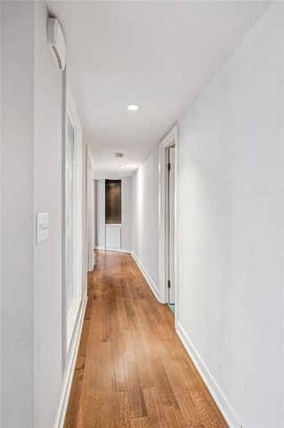 803 W 48th Street 402, Kansas City, MO 64112