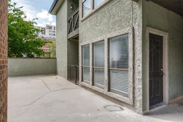 807 W 25th ST 214, Austin, TX 78705