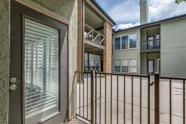 807 W 25th ST 214, Austin, TX 78705