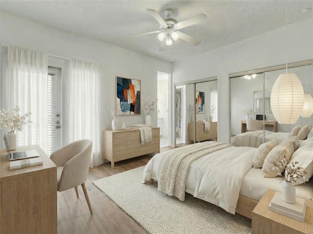 807 W 25th ST 214, Austin, TX 78705