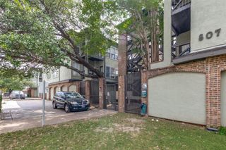 807 W 25th ST 214, Austin, TX 78705