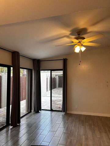 51 Meadows Drive 51, Boynton Beach, FL 33436