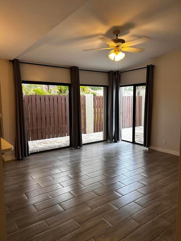 51 Meadows Drive 51, Boynton Beach, FL 33436