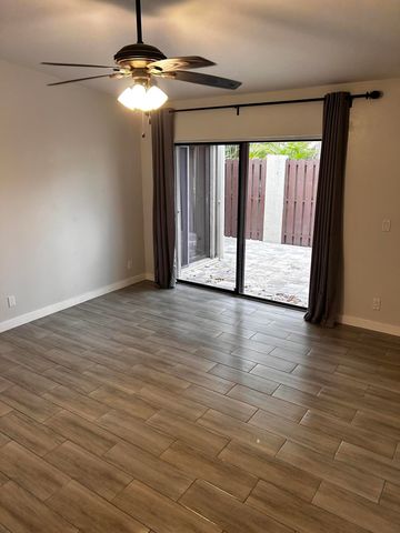 51 Meadows Drive 51, Boynton Beach, FL 33436