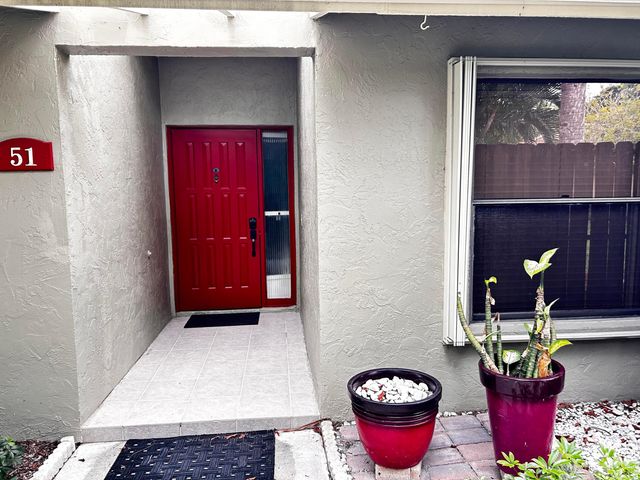 51 Meadows Drive 51, Boynton Beach, FL 33436