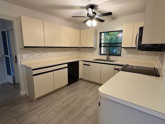 51 Meadows Drive 51, Boynton Beach, FL 33436