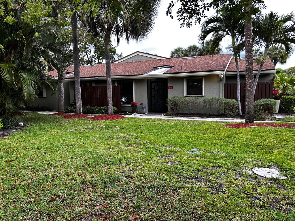 51 Meadows Drive 51, Boynton Beach, FL 33436