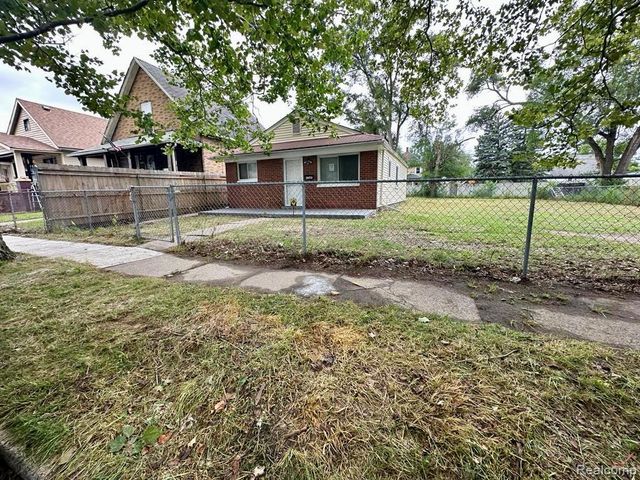 17167 Lumpkin Street, Hamtramck, MI 48212