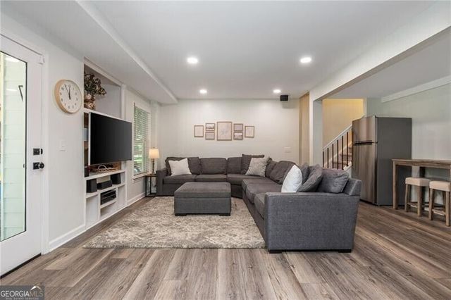 100 Cobblestone Way, Alpharetta, GA 30009