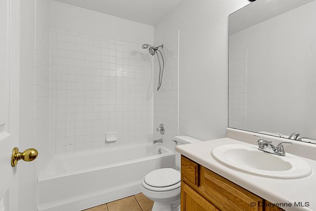 2015 APPALOOSA DR, Cheyenne, WY 82001