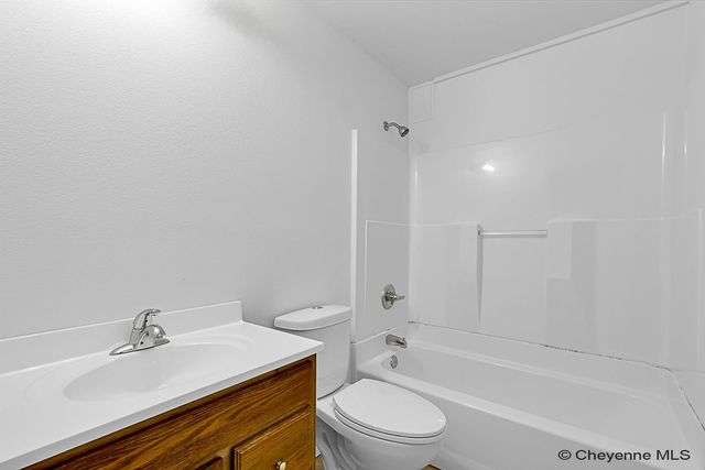 2015 APPALOOSA DR, Cheyenne, WY 82001