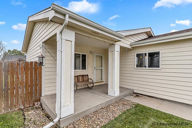 2015 APPALOOSA DR, Cheyenne, WY 82001