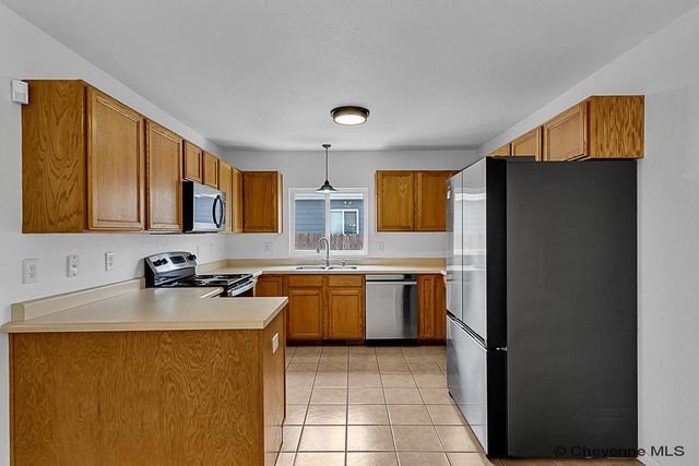 2015 APPALOOSA DR, Cheyenne, WY 82001