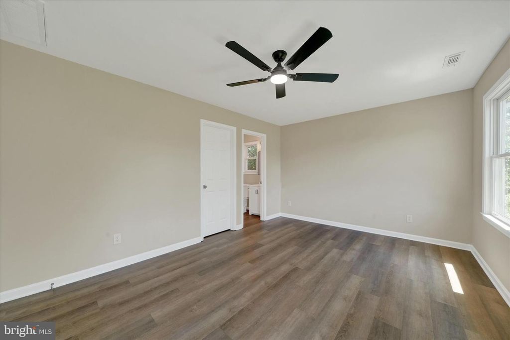 Image 16 of property listing at 11054 AUSTIN LN, Worton, MD 21678