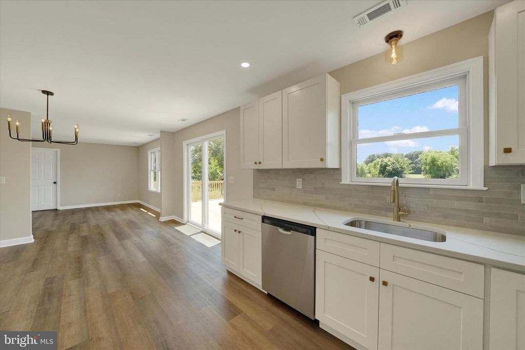 Image 8 of property listing at 11054 AUSTIN LN, Worton, MD 21678