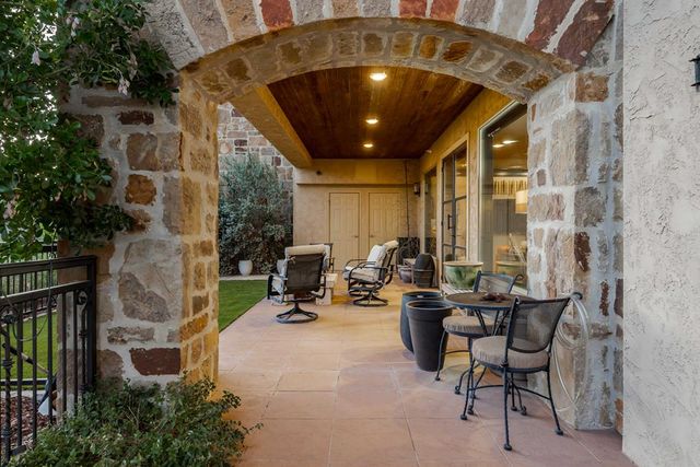 521 Guadalupe St, Kerrville, TX 78028
