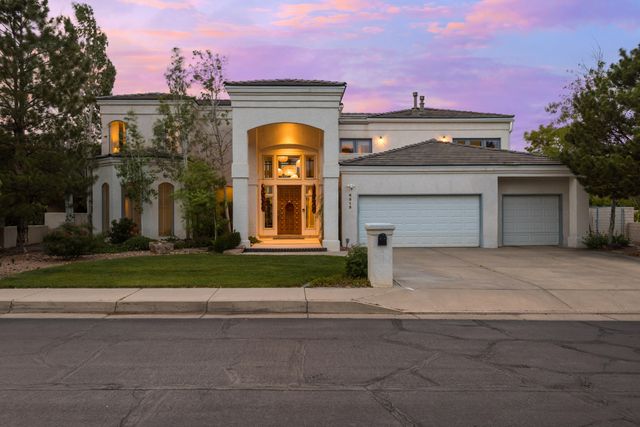 6513 Meadow Hills Street NE, Albuquerque, NM 87111