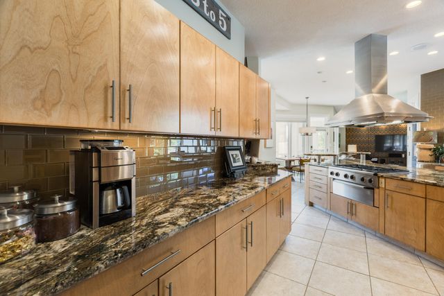 6513 Meadow Hills Street NE, Albuquerque, NM 87111