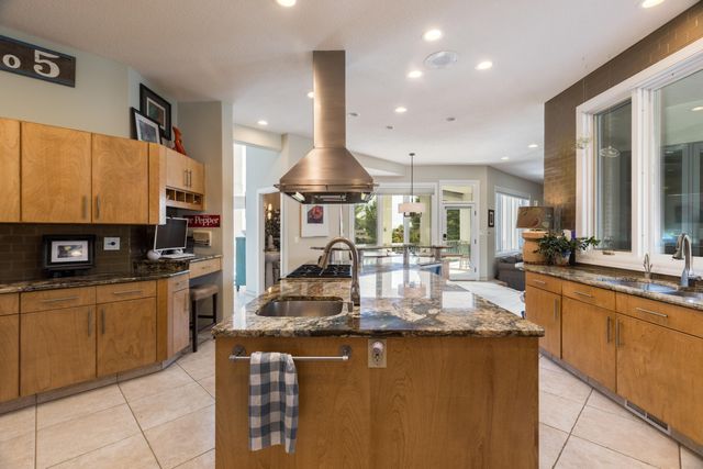 6513 Meadow Hills Street NE, Albuquerque, NM 87111