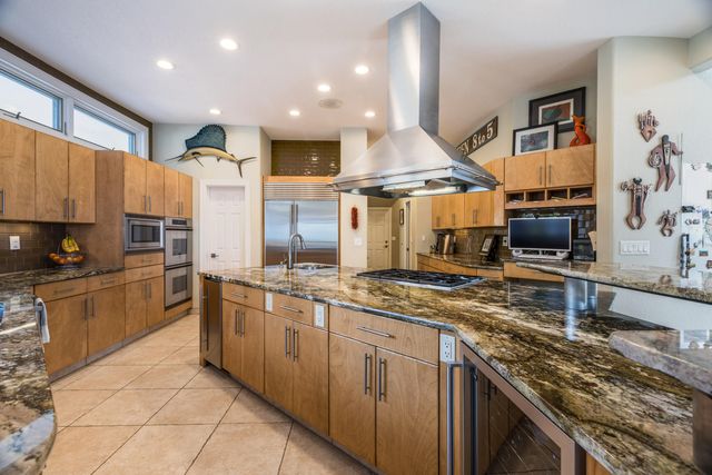6513 Meadow Hills Street NE, Albuquerque, NM 87111