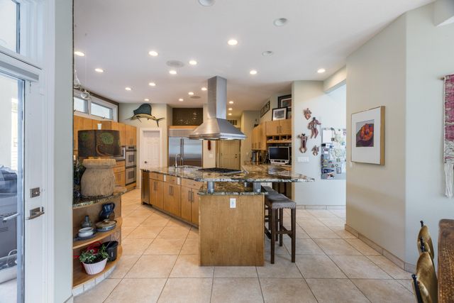 6513 Meadow Hills Street NE, Albuquerque, NM 87111