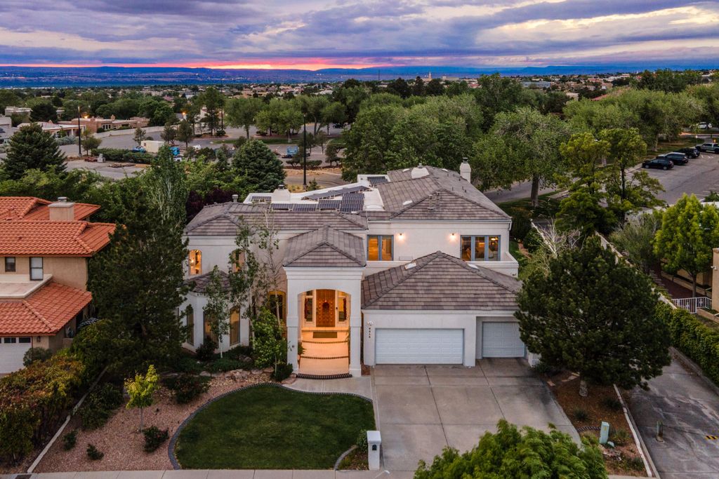 6513 Meadow Hills Street NE, Albuquerque, NM 87111
