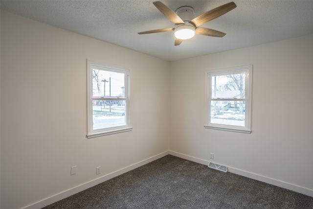 3901 S Union Street, Des Moines, IA 50315