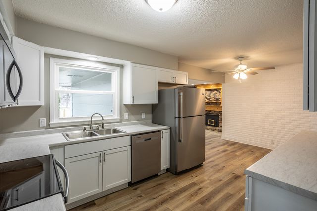 3901 S Union Street, Des Moines, IA 50315