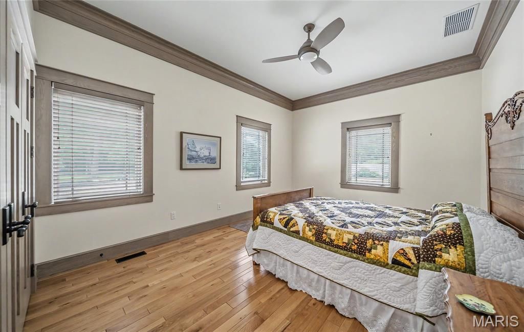 Image 23 of property listing at 1474 CR 725 E, Sullivan, IL 61951