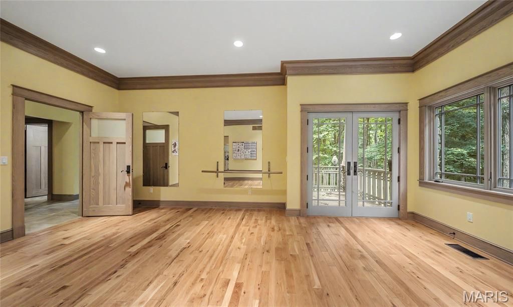 Image 34 of property listing at 1474 CR 725 E, Sullivan, IL 61951