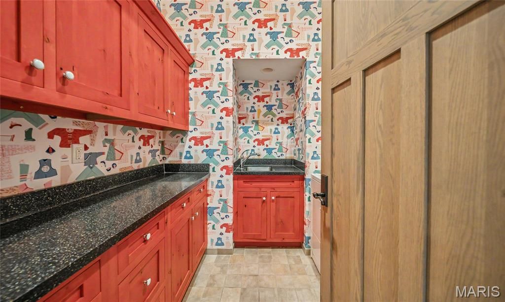 Image 35 of property listing at 1474 CR 725 E, Sullivan, IL 61951