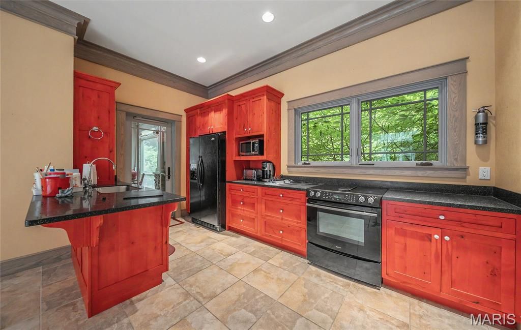 Image 37 of property listing at 1474 CR 725 E, Sullivan, IL 61951