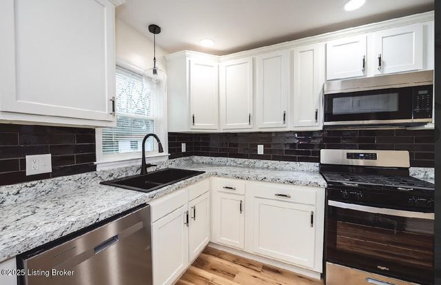 2107 Ratcliffe Ave, Louisville, KY 40210