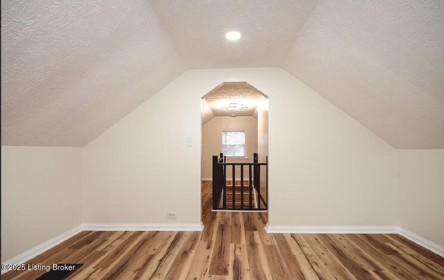 2107 Ratcliffe Ave, Louisville, KY 40210