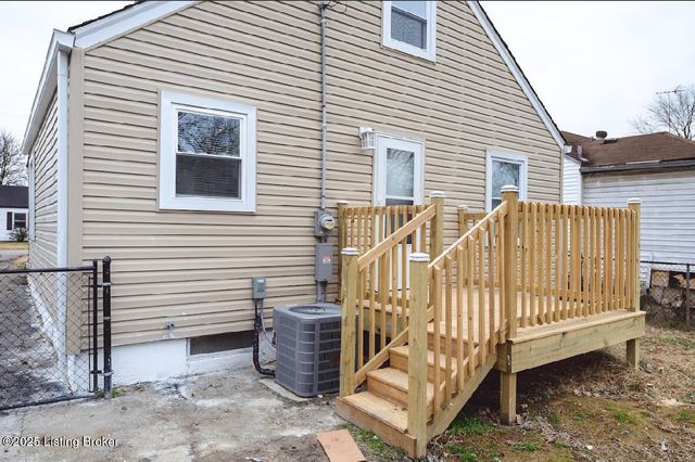 2107 Ratcliffe Ave, Louisville, KY 40210