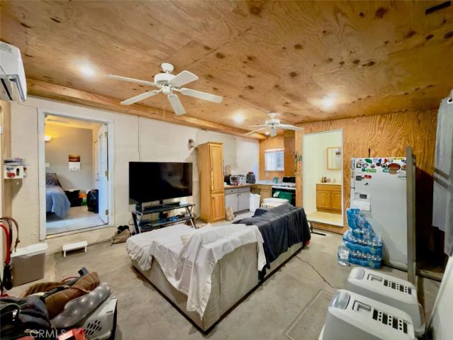 11454 Sunburst Street, Sylmar, CA 91342