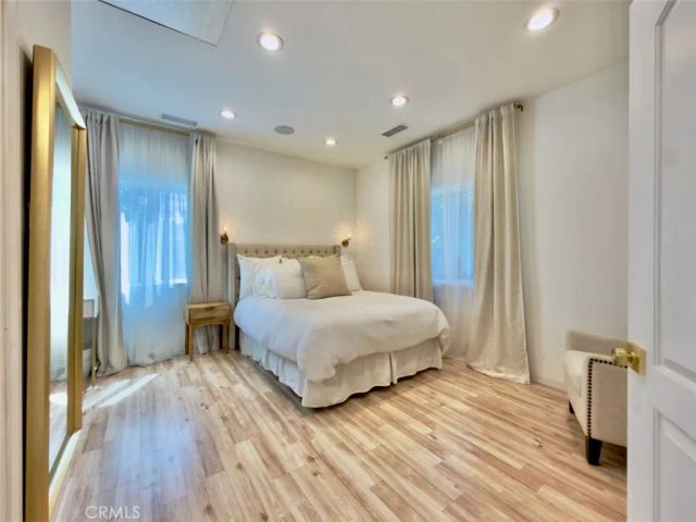 11454 Sunburst Street, Sylmar, CA 91342