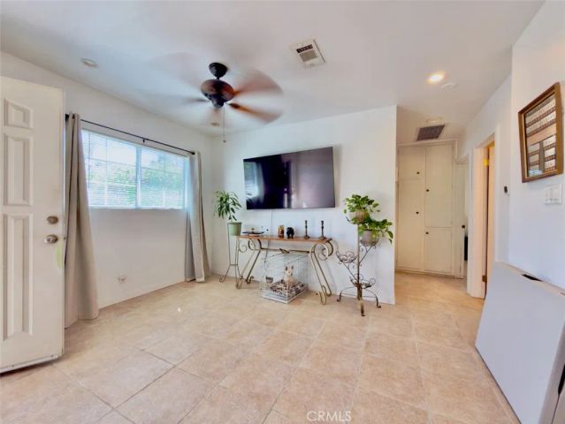 11454 Sunburst Street, Sylmar, CA 91342