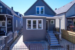 2250 N Kostner Avenue, Chicago, IL 60639