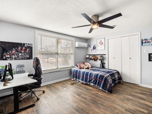 2856 Scarlett Dr, Lake Charles, LA 70611