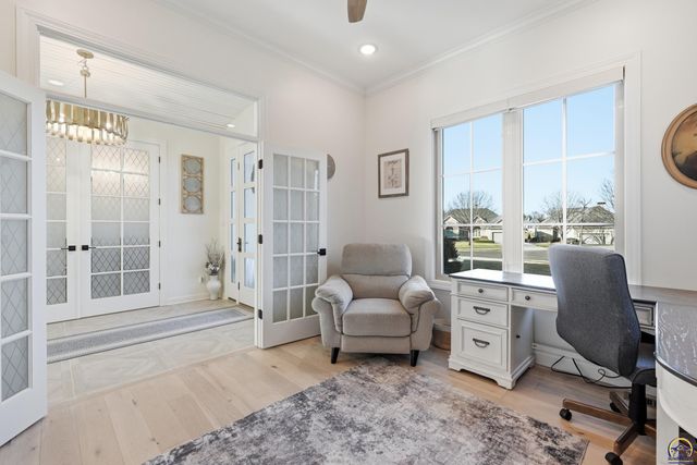 4108 SW Postoak DR, Topeka, KS 66610