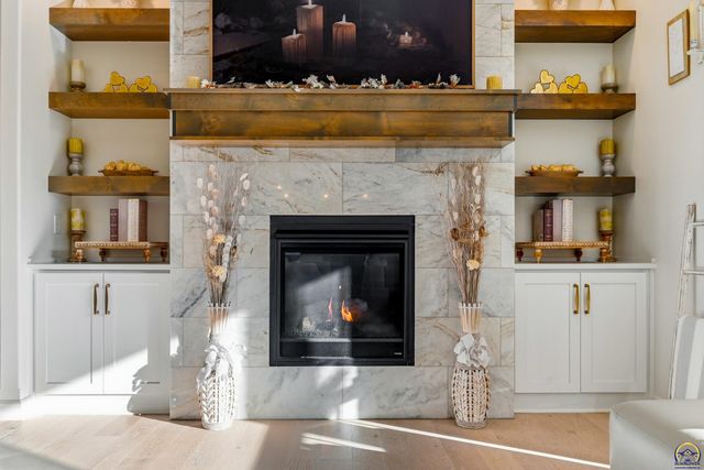 4108 SW Postoak DR, Topeka, KS 66610