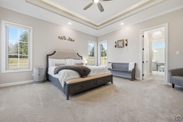 4108 SW Postoak DR, Topeka, KS 66610