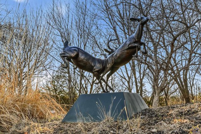 4108 SW Postoak DR, Topeka, KS 66610