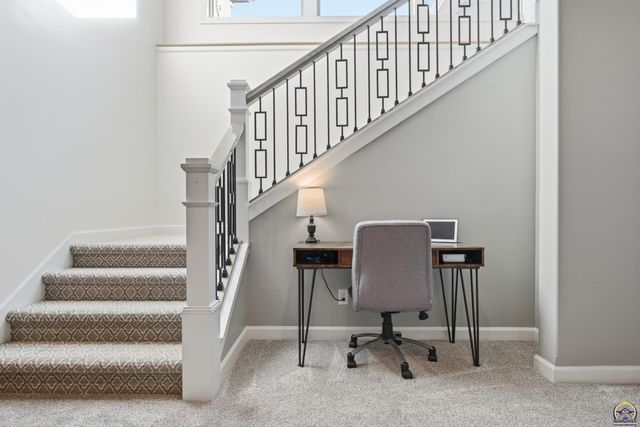 4108 SW Postoak DR, Topeka, KS 66610